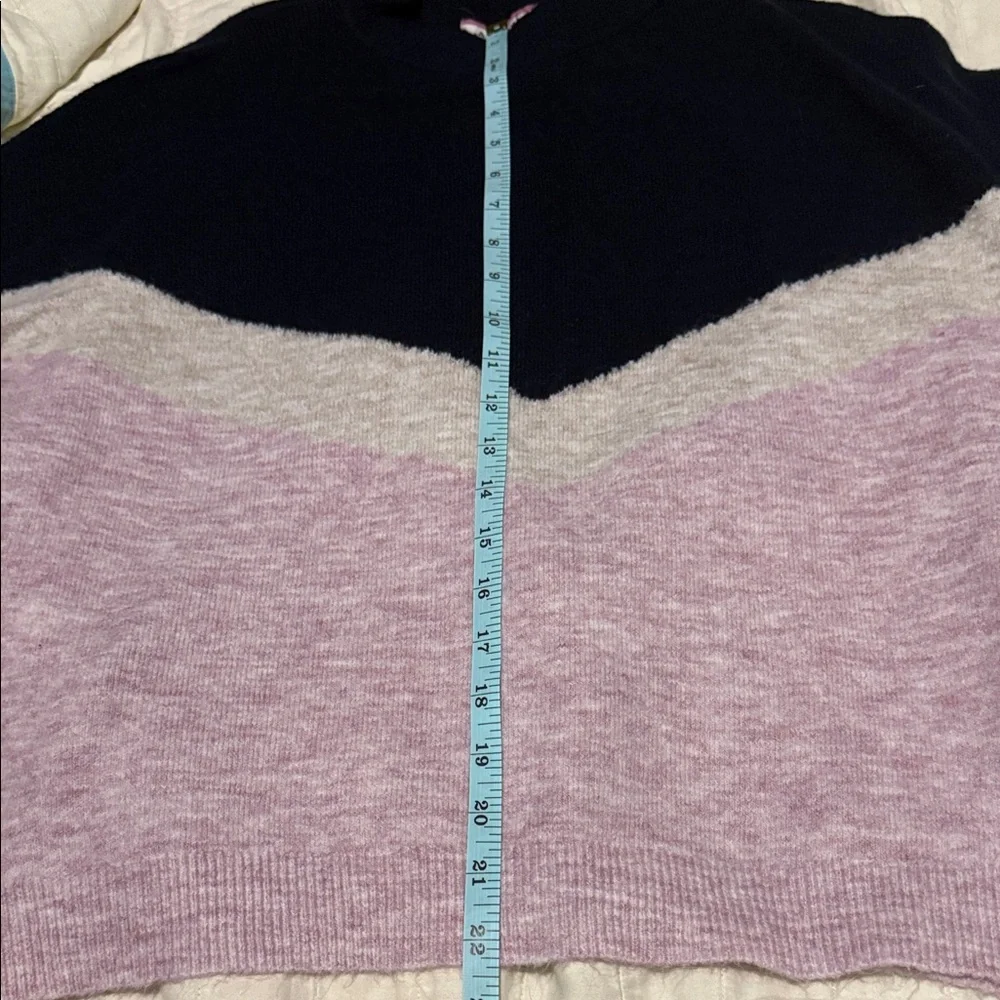 Andrée by Unit Women’s Chevron Colorblock Sweater – Navy, Cream & Blush Size M - Picture 6 of 7